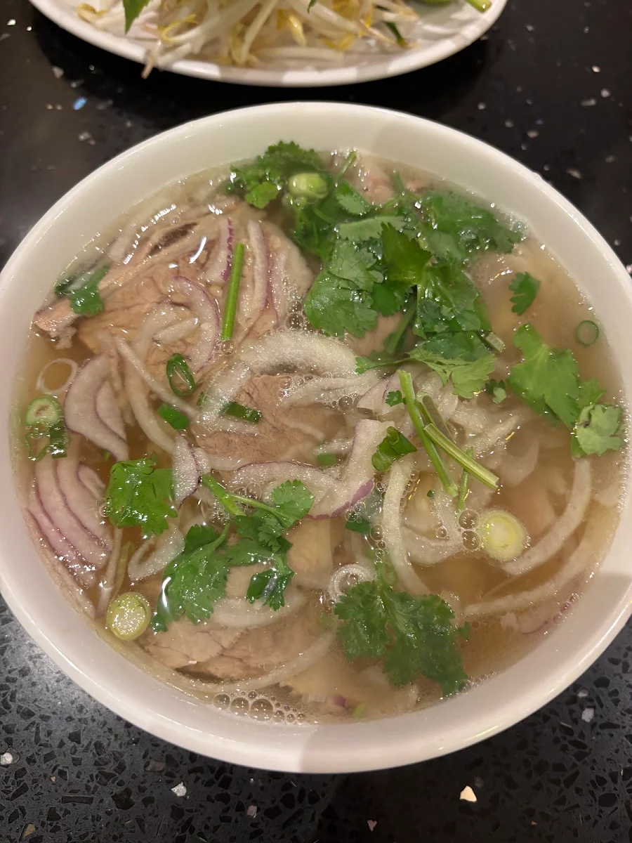 Rare Beef with Rice Noodle Soup