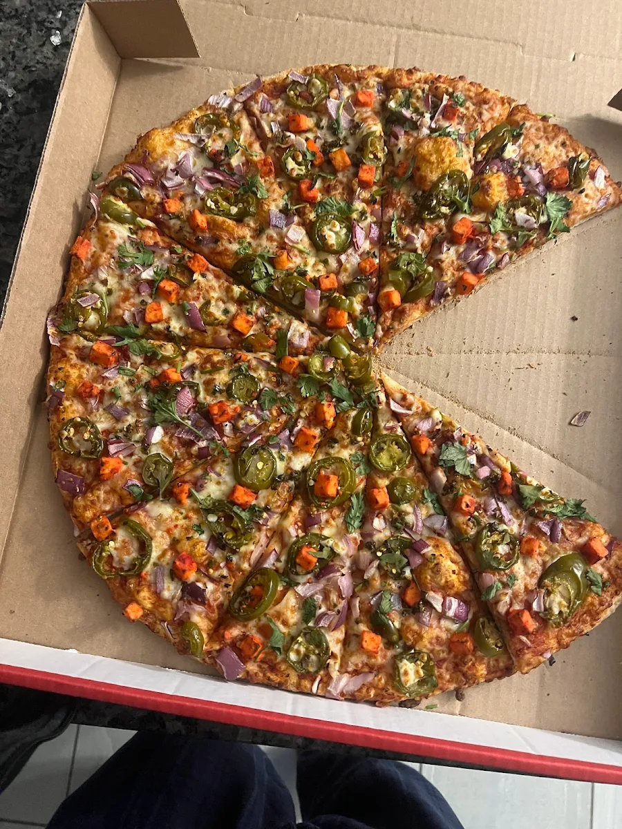 Shahi Paneer Pizza Customized