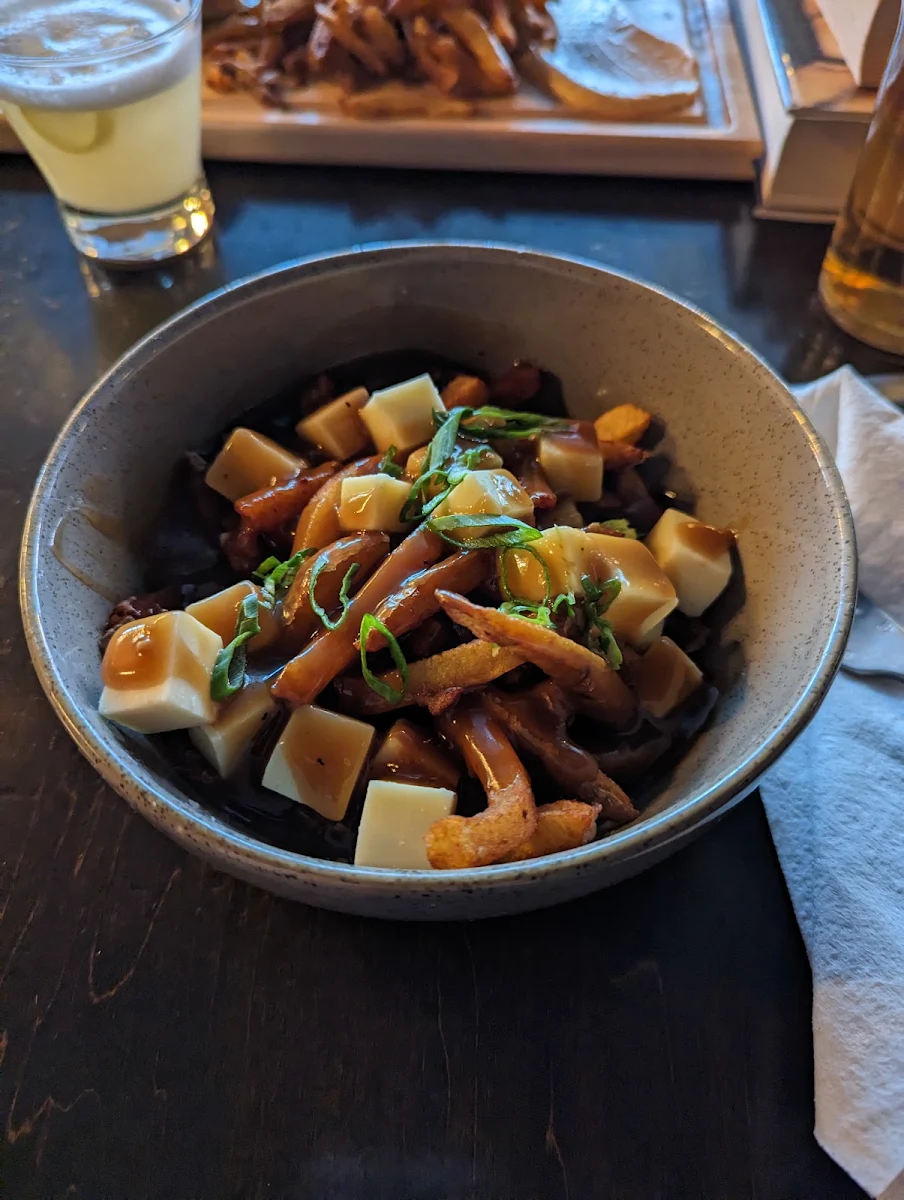 Poutine Du Trèfle, Le Trèfle