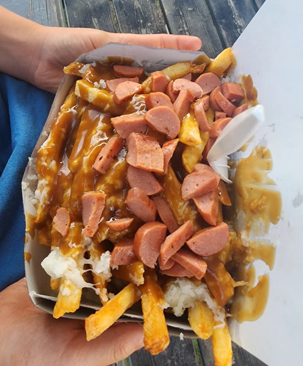 Hot Dog Poutine