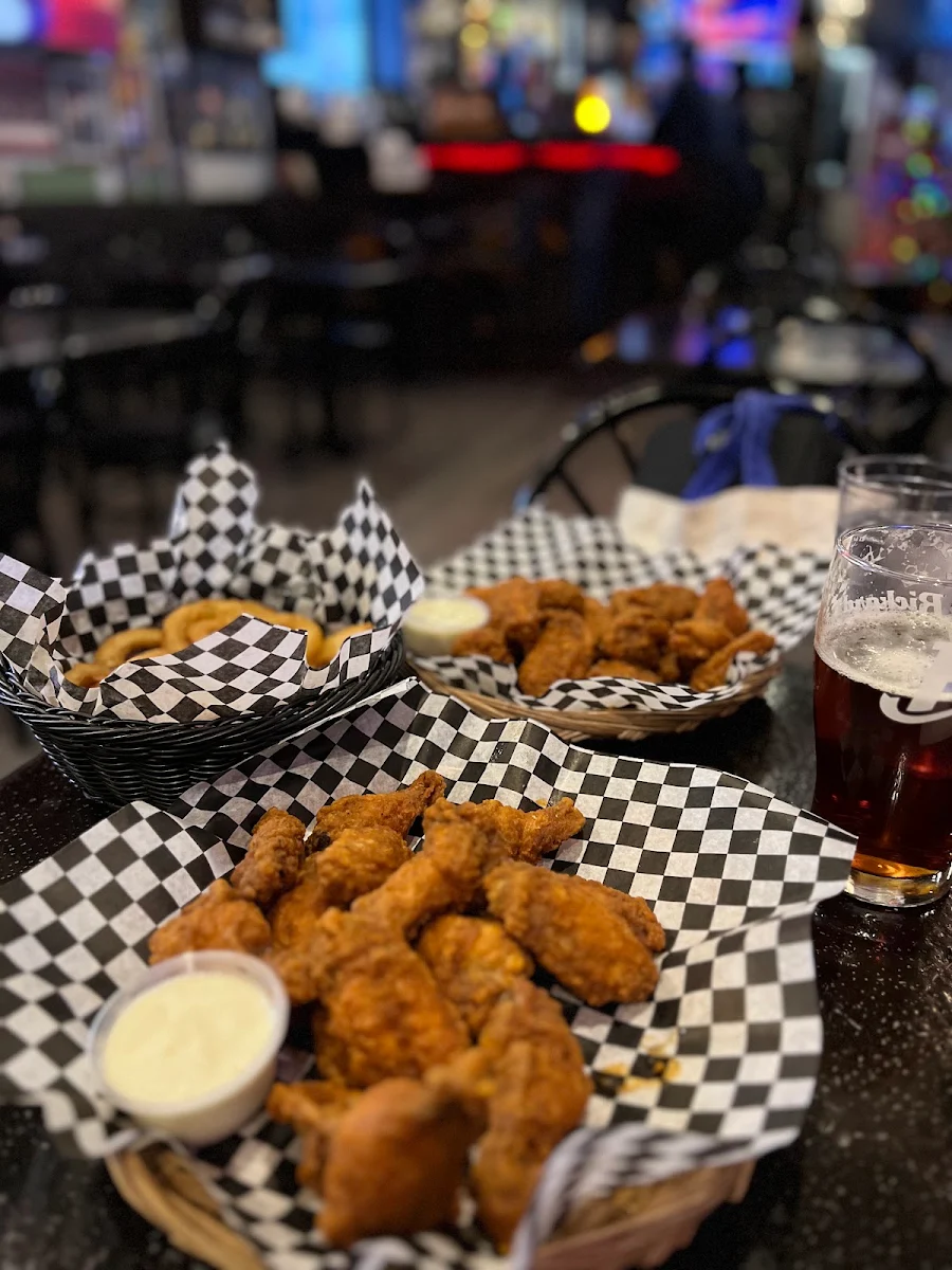 Highlights, Town Wings