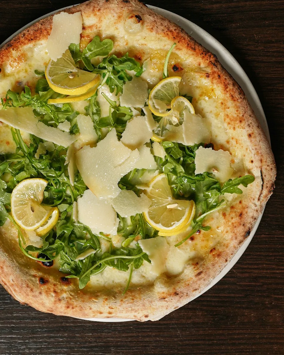 Quattro Formaggi Pizza
