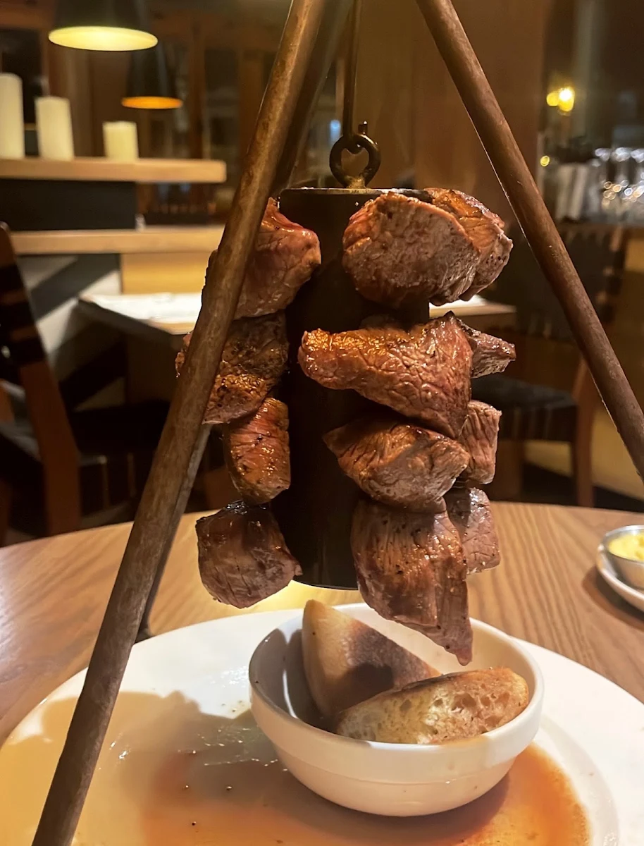 Surf & Turf Tomahawk de Bison Crevettes Et Champignons
