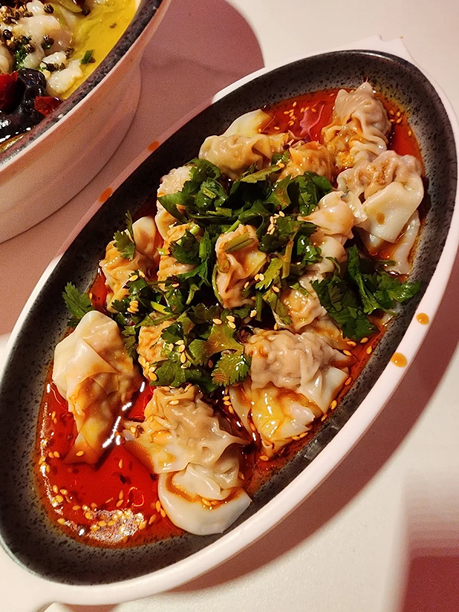 Wonton in Chili Oil