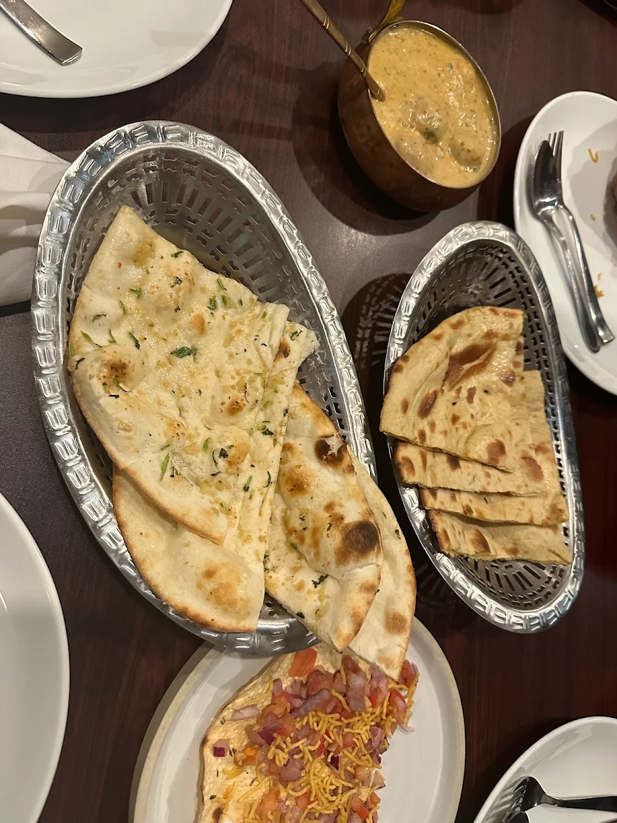 Naan & Laccha Paratha