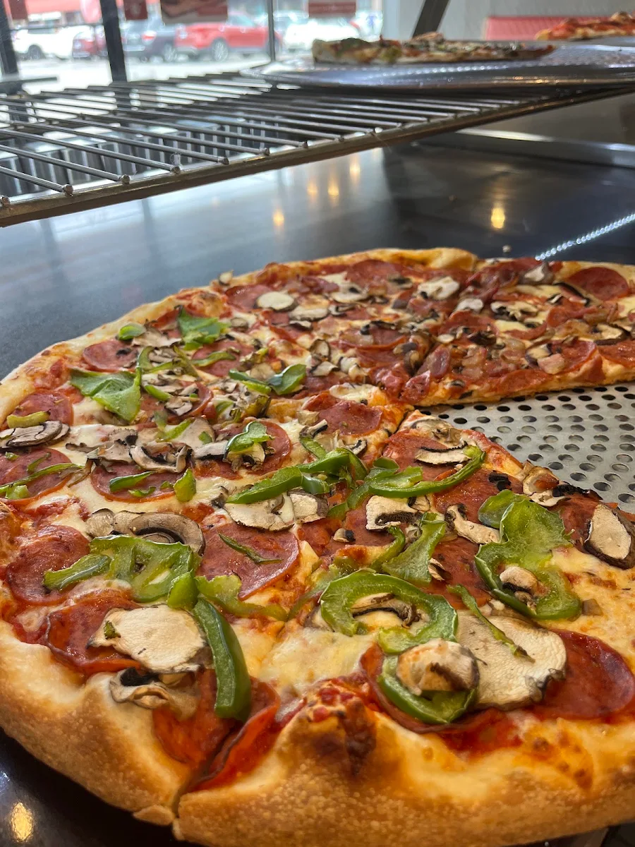 Deluxe Pizza