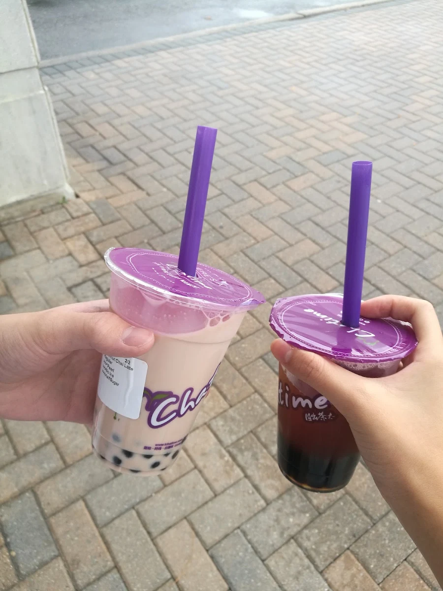 Hazelnut Chai Latte with Pearls