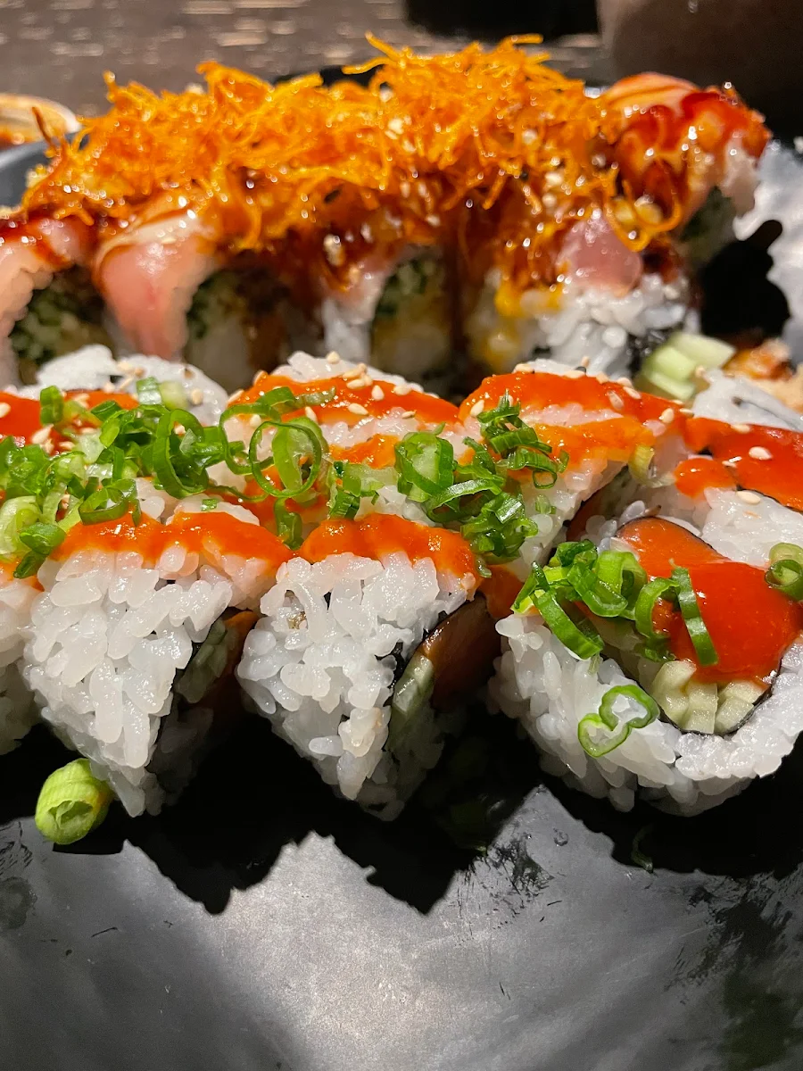 Spicy Salmon Roll