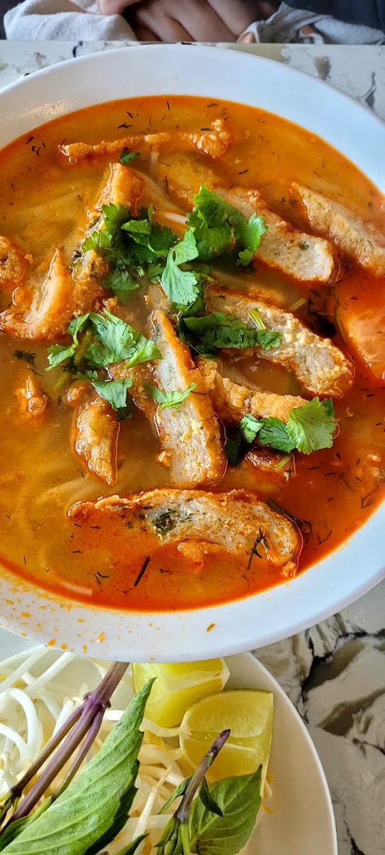 Curry Chicken on Vermicelli