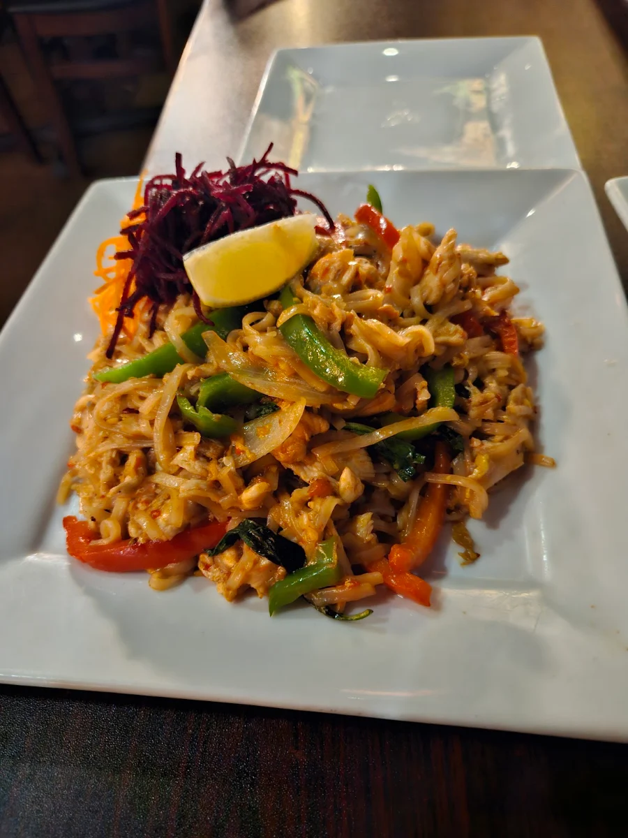 Drunken Noodles with Chicken