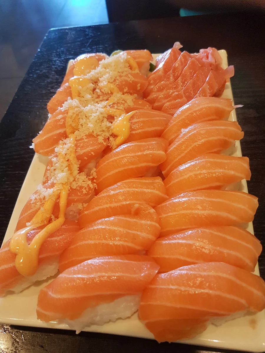 Spicy Salmon Sushi
