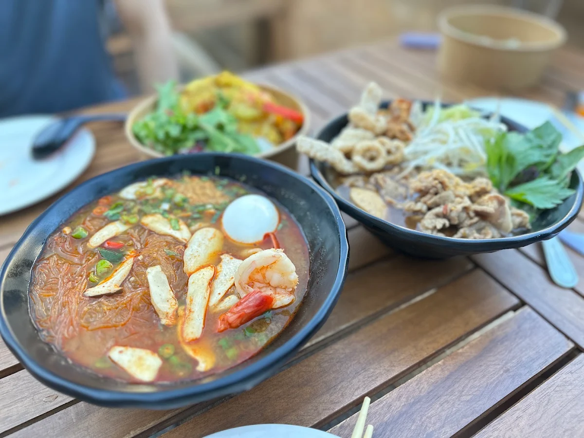 Kuay Teow Tom Yum Nam Sai