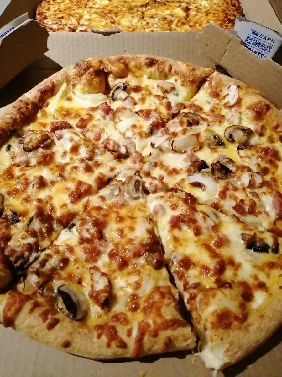 Chicken Baken Alfredo Pizza