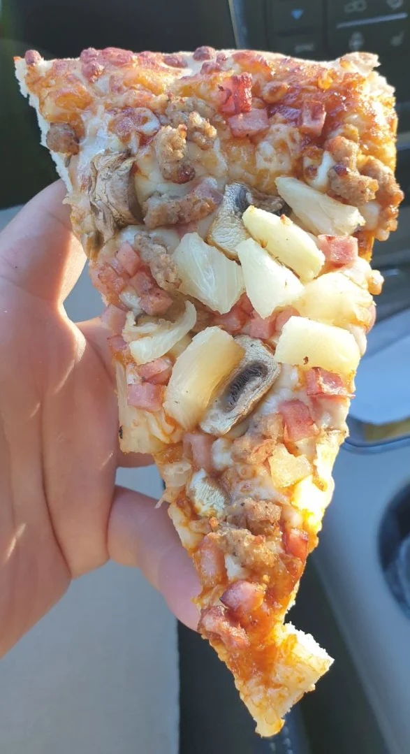 Five Toppings Pizza Hawaii