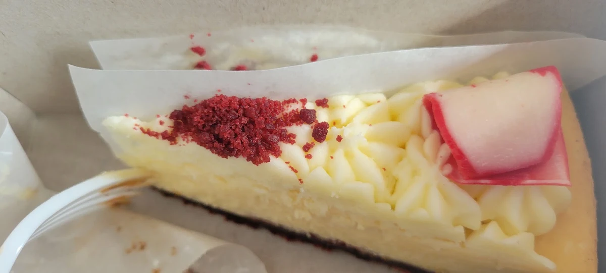 Red Velvet Cheesecake