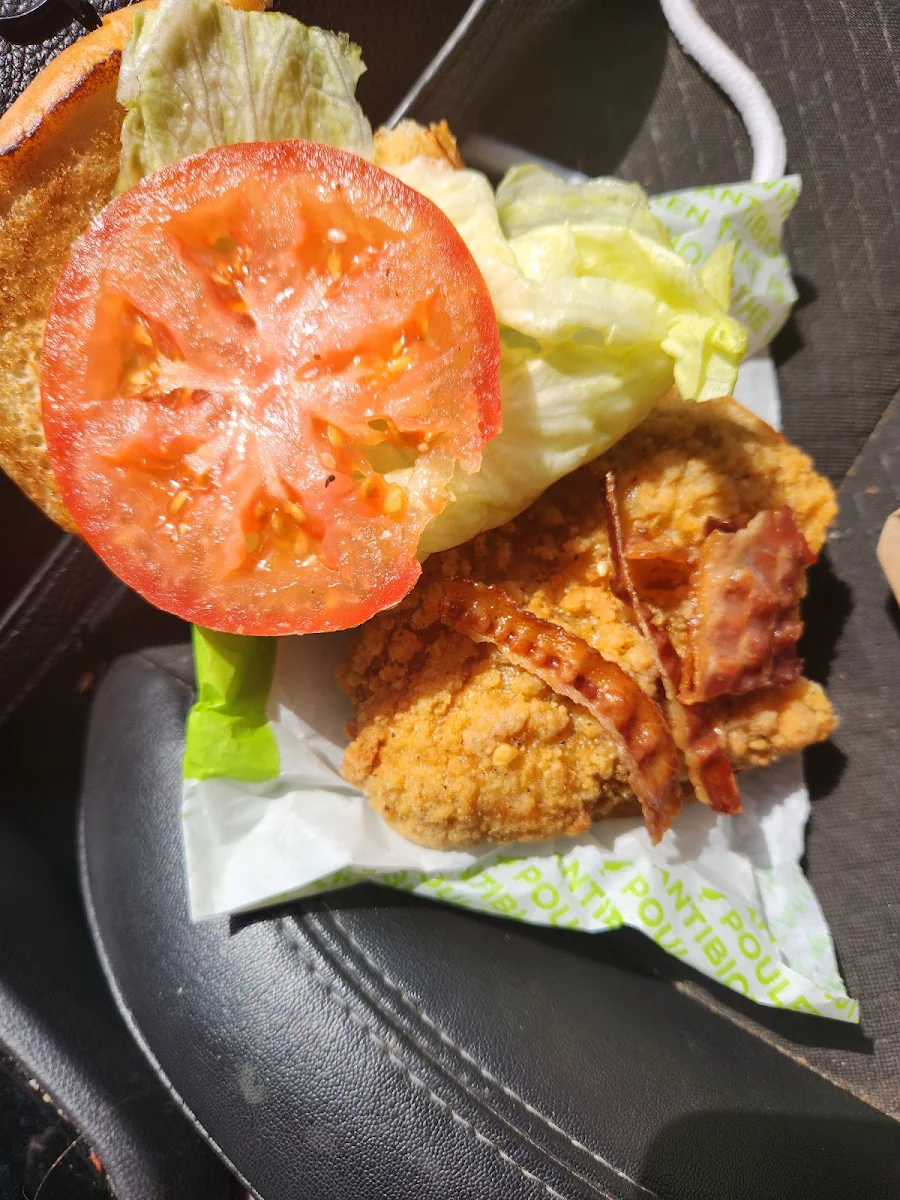 Chicken Burger blt