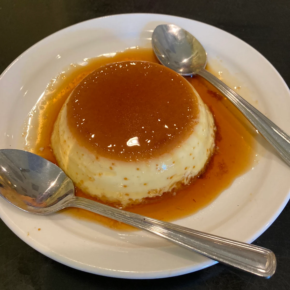 V Caramel Flan