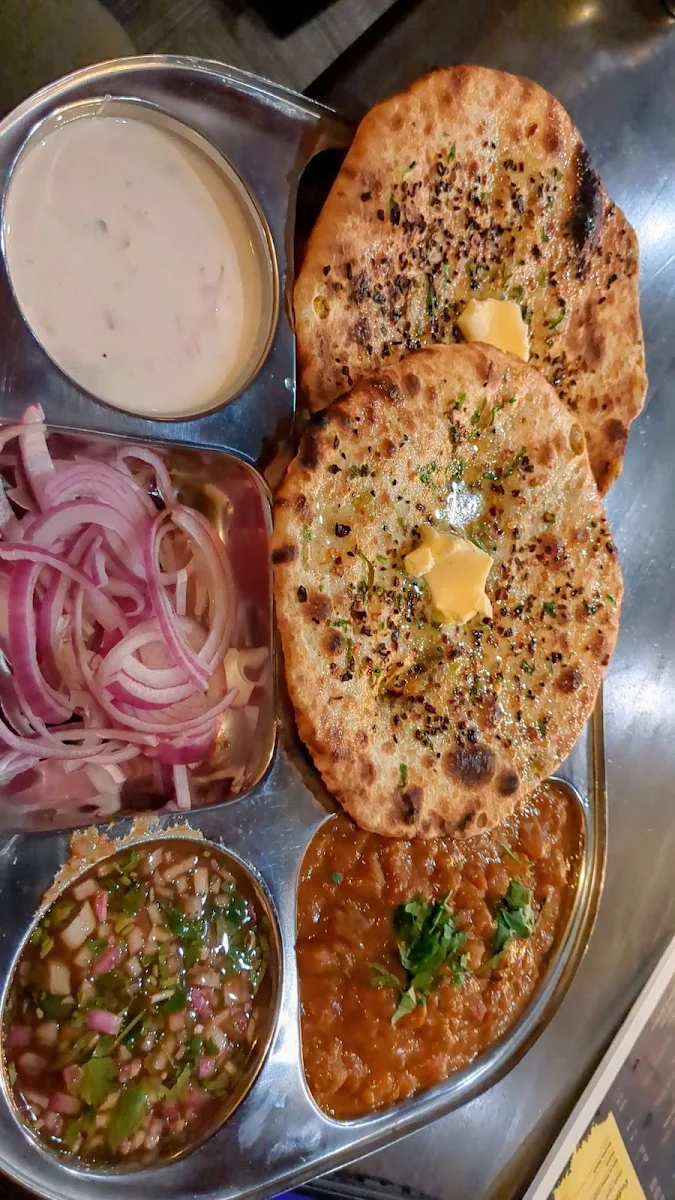 Amritsari Kulcha Combo