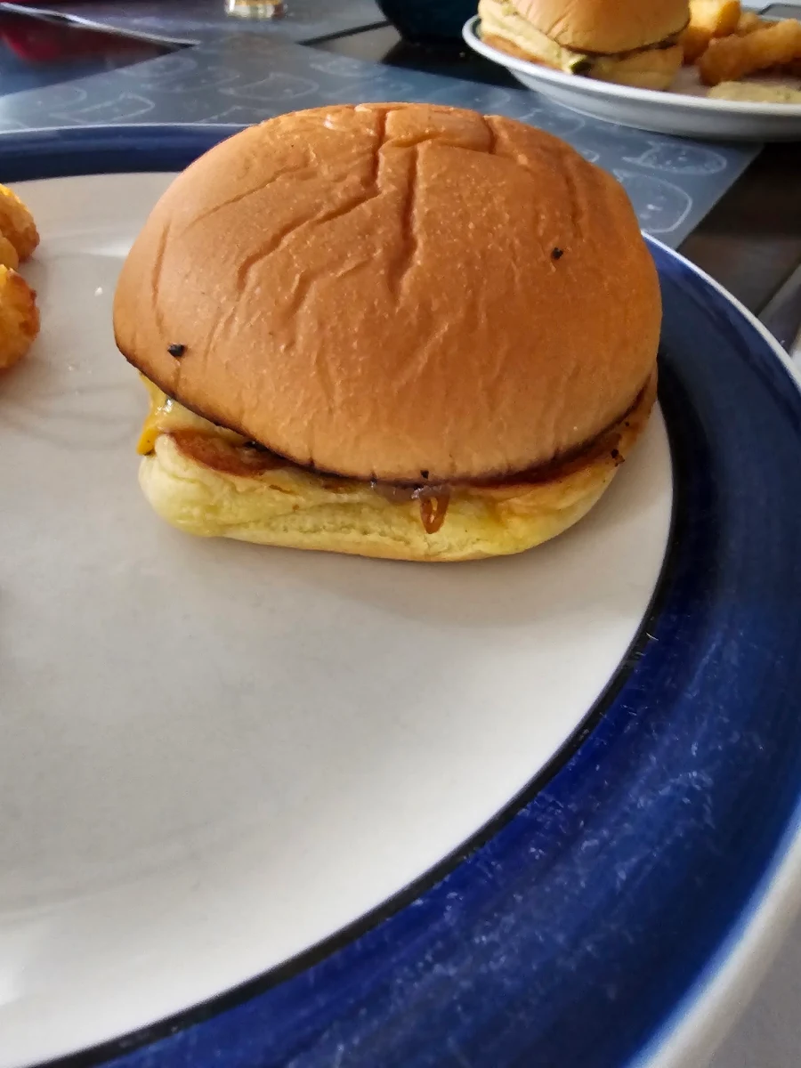 Single Cheeseburger, Pigot's Burger Club