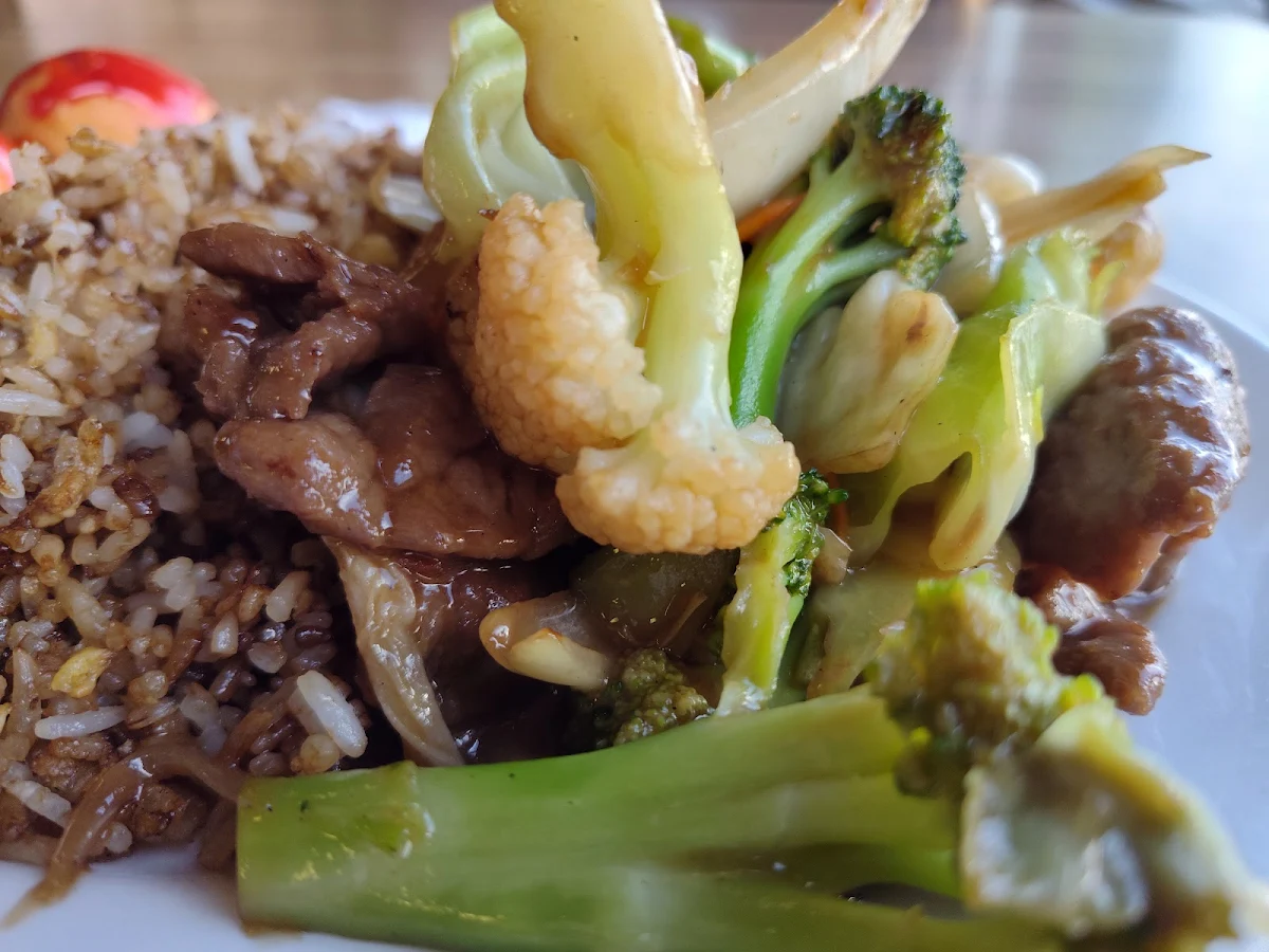 Fried Beef with Mixed Vegetables