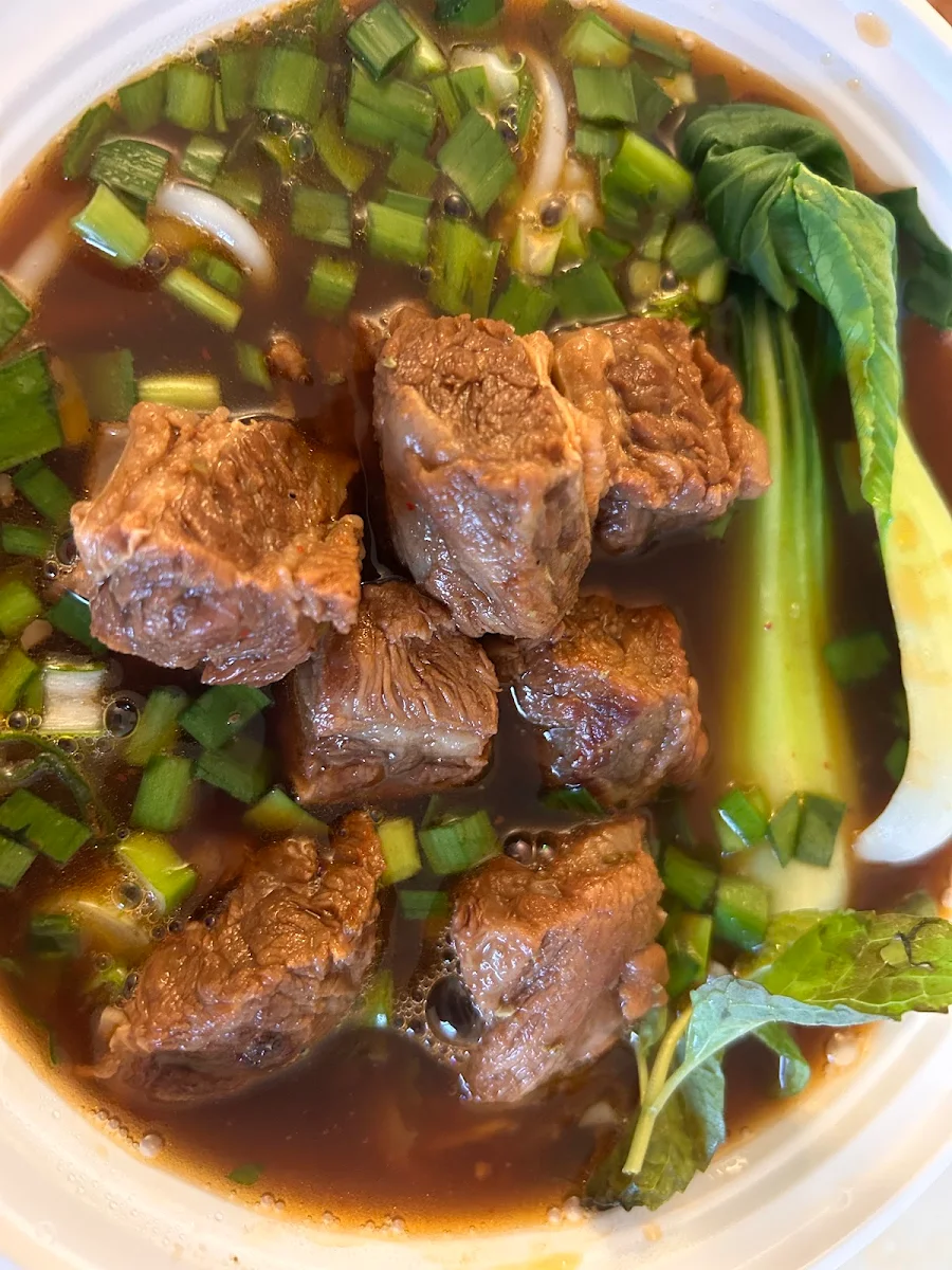 Braised Fat Beef Rice Noodles