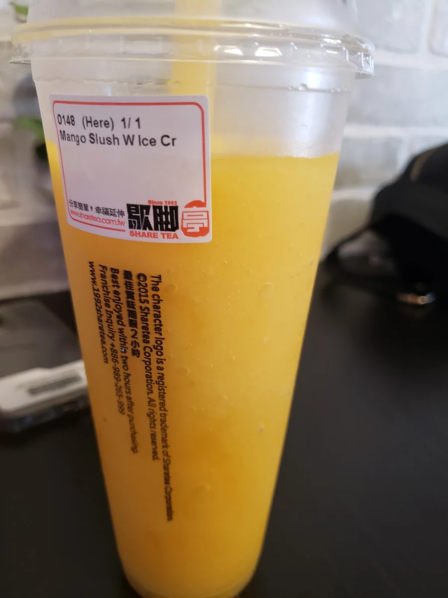Mango Slush with Ice Cream