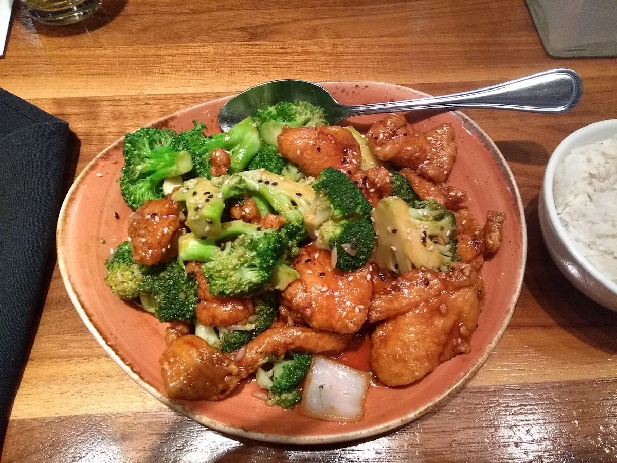 Sesame Chicken with Broccoli
