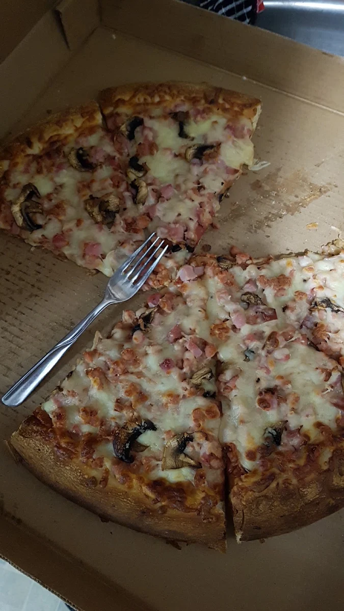 Canadian Pizza