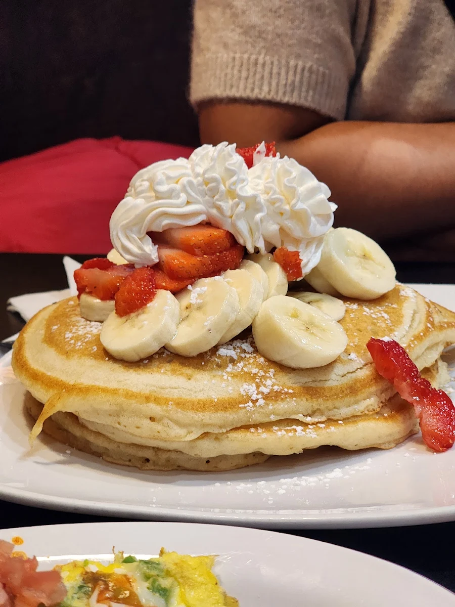 Strawberry Banana Pancakes