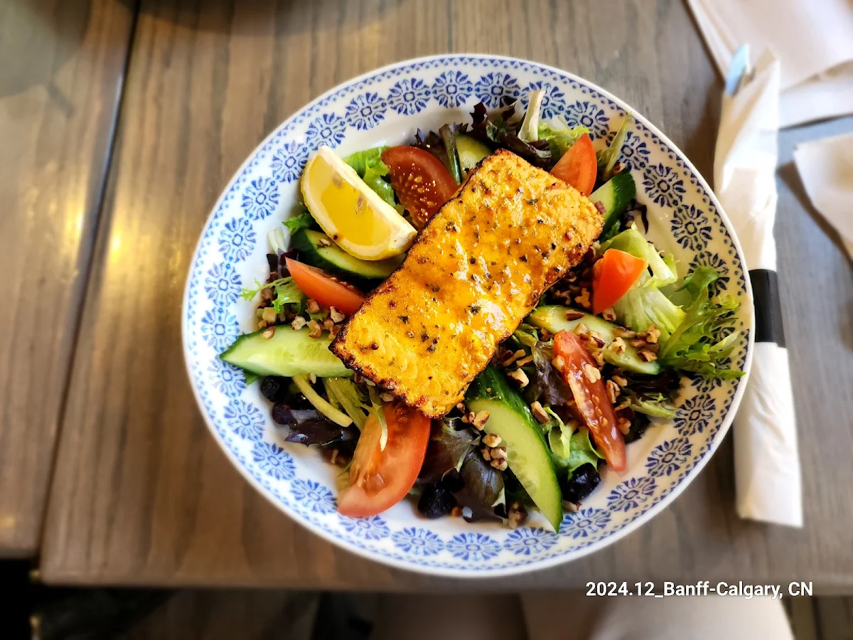 Applewood Smoked Salmon with Salad