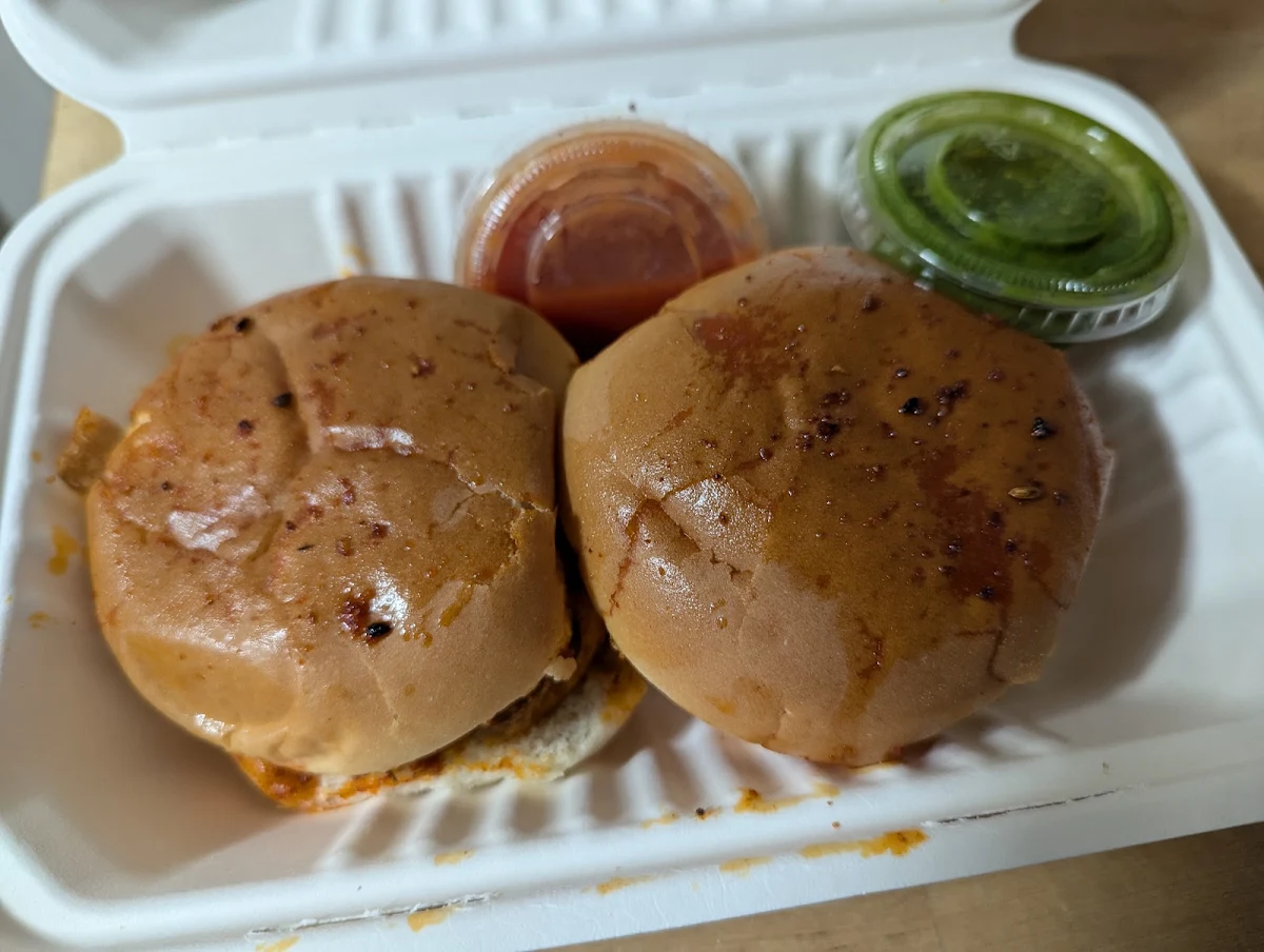 Vada Pav Oil - 2 pcs