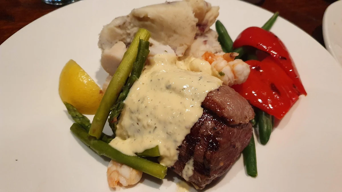Shrimp & Scallop Oscar