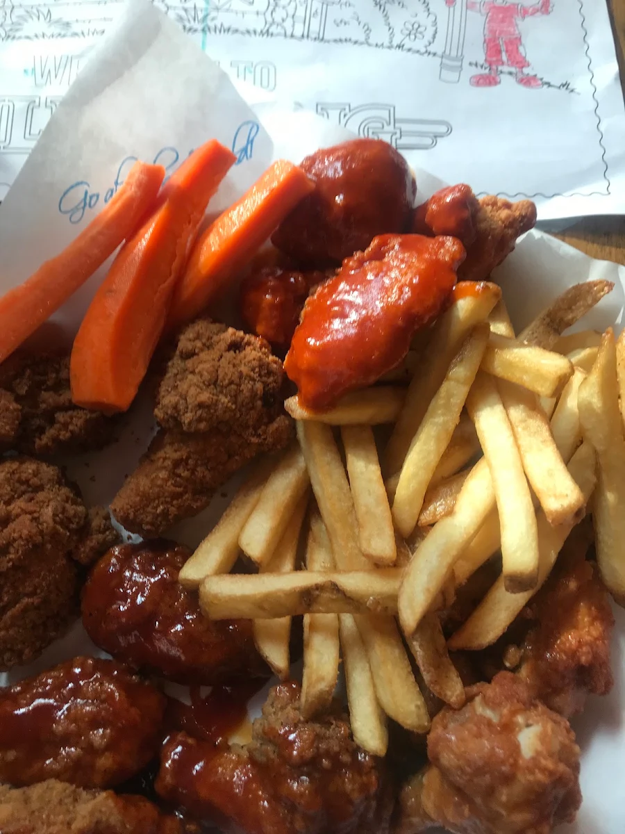 Buffalo Wings and Fries