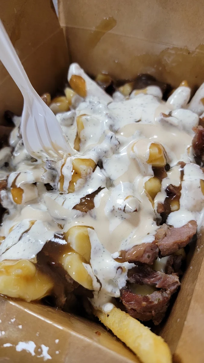 Shawarma Poutine
