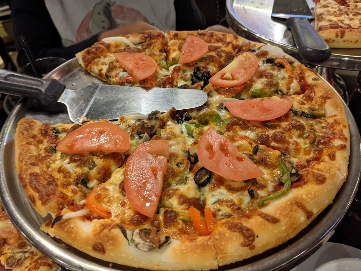 Deluxe Pizza