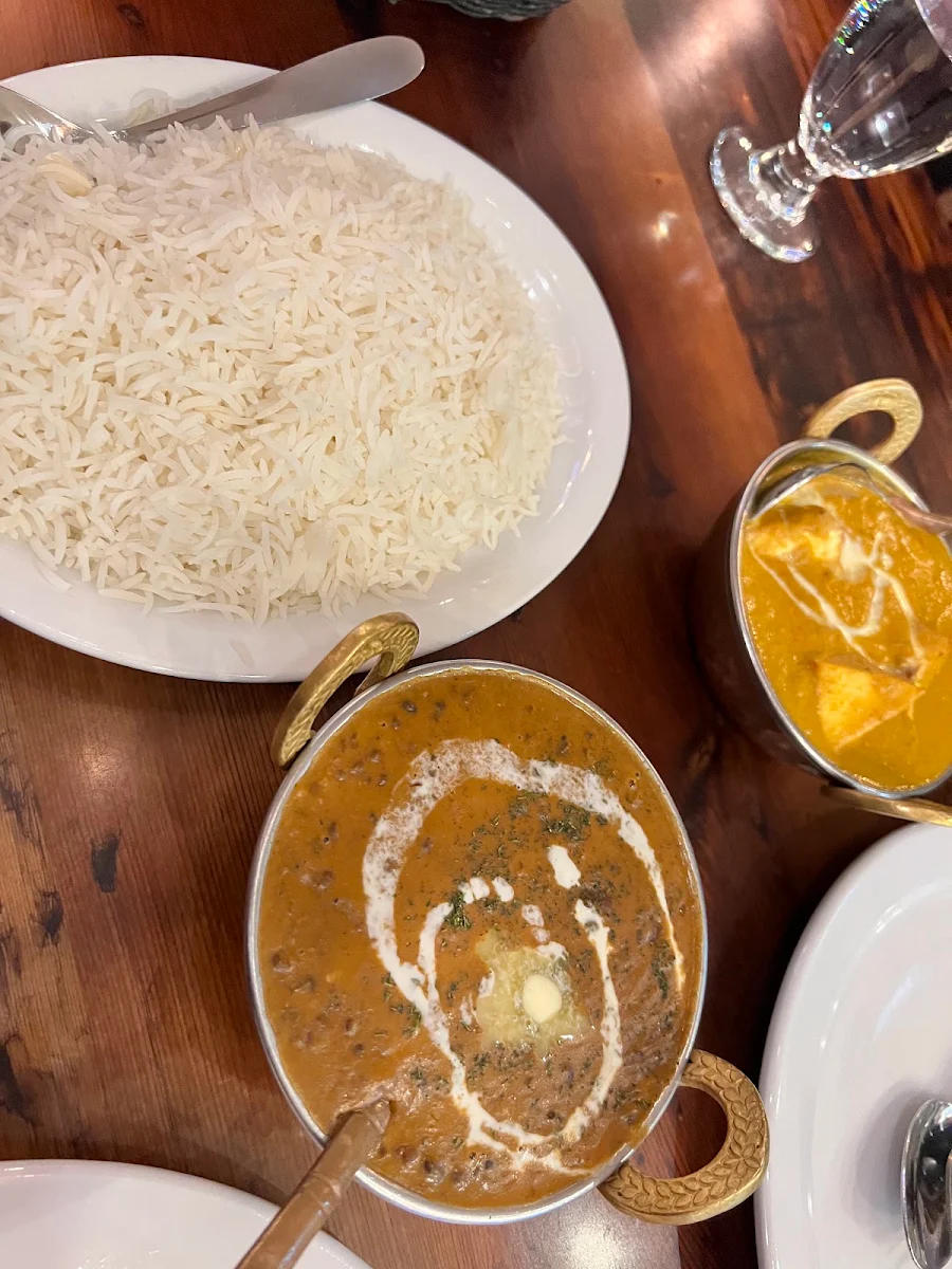 Daal Makhni And Shahi Paneer