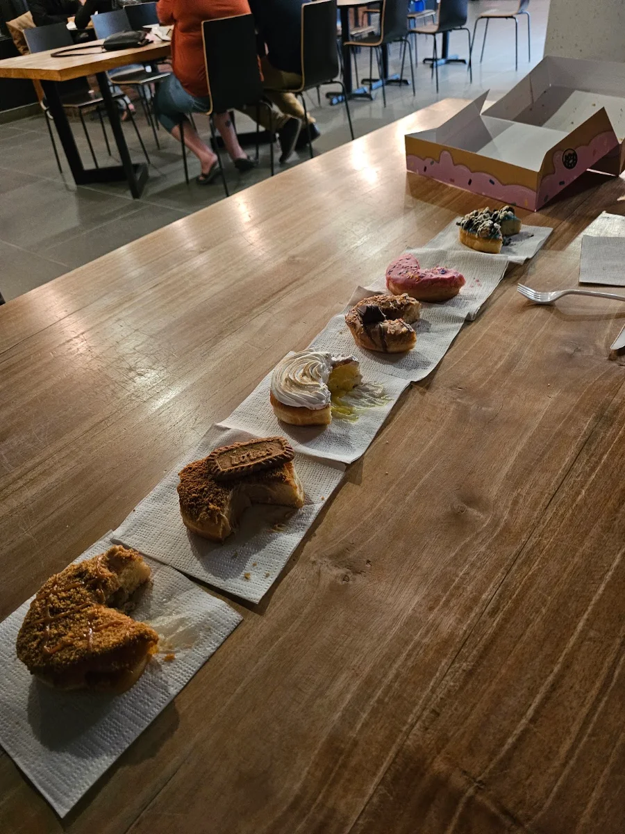 Boite de 6 Beignes Box Of 6 Donuts