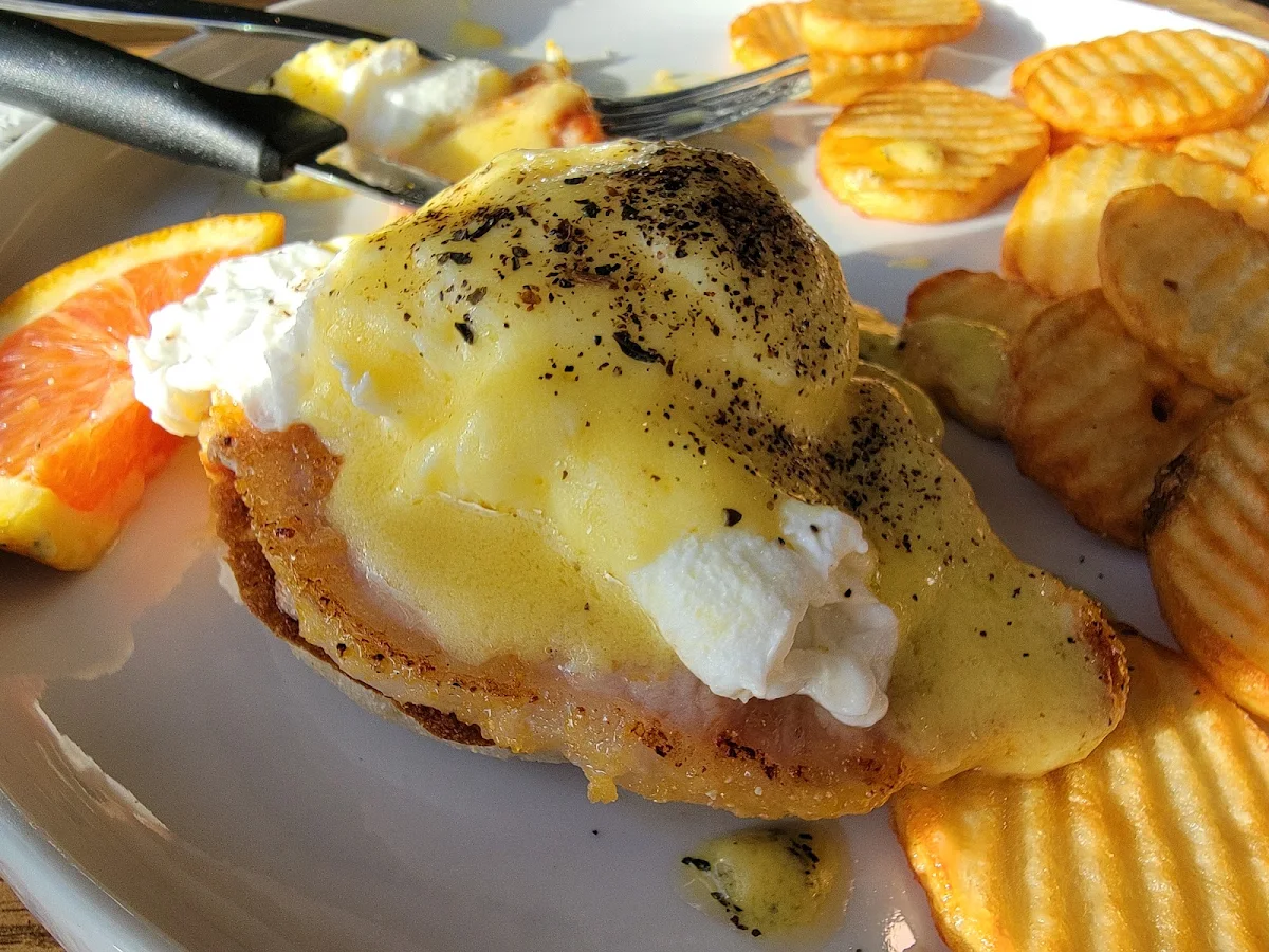 Eggs Benedict