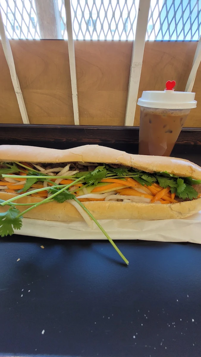 Grilled Pork Sandwich - Banh MI Heo Nuong