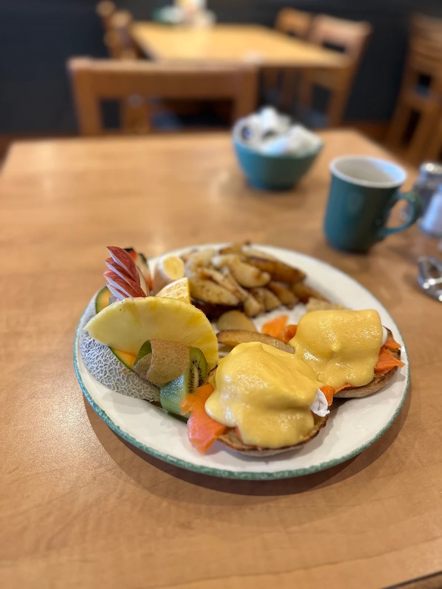 Egg Salmon Benedict