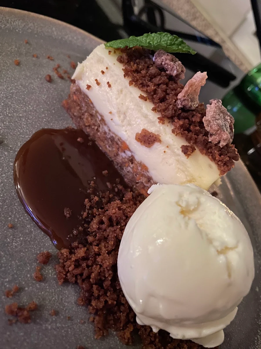 Carrot Cake Cheesecake