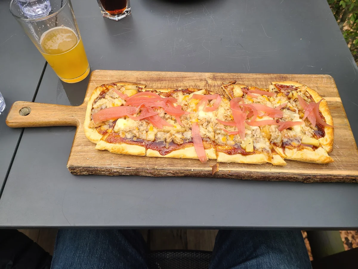 Flatbread, Stanley's Bar & Grill