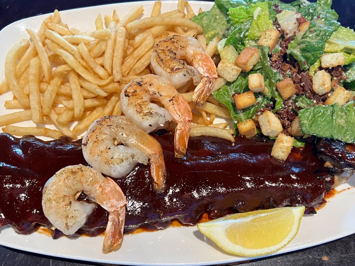 Ribs, Bâton Rouge Grillhouse & Bar
