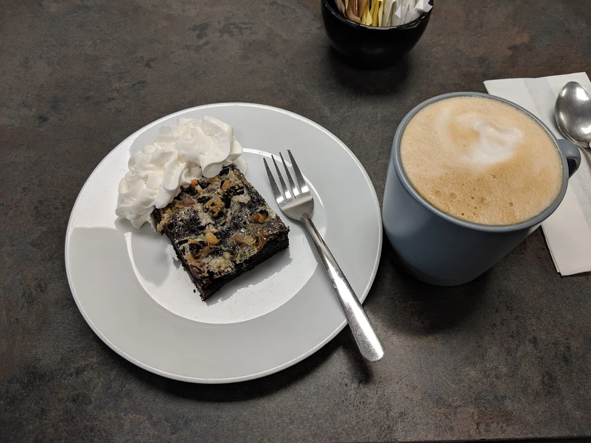 Flat White & Cheesecake Brownie