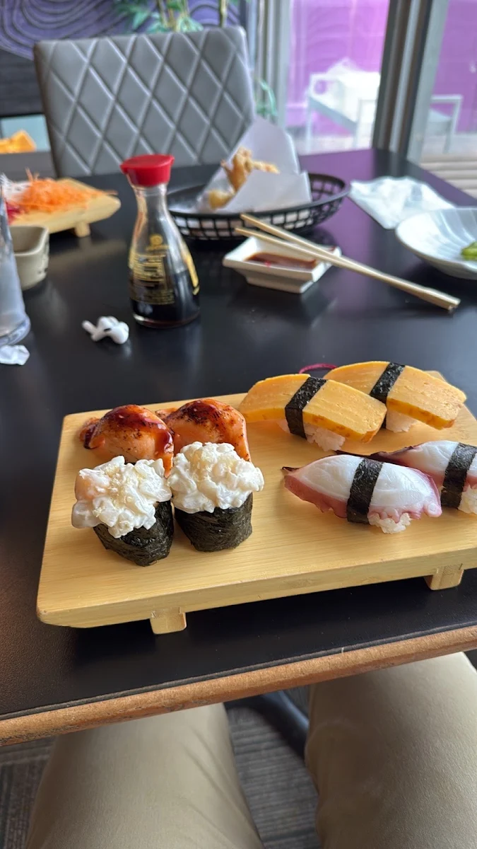 Chopped Scallop Roll