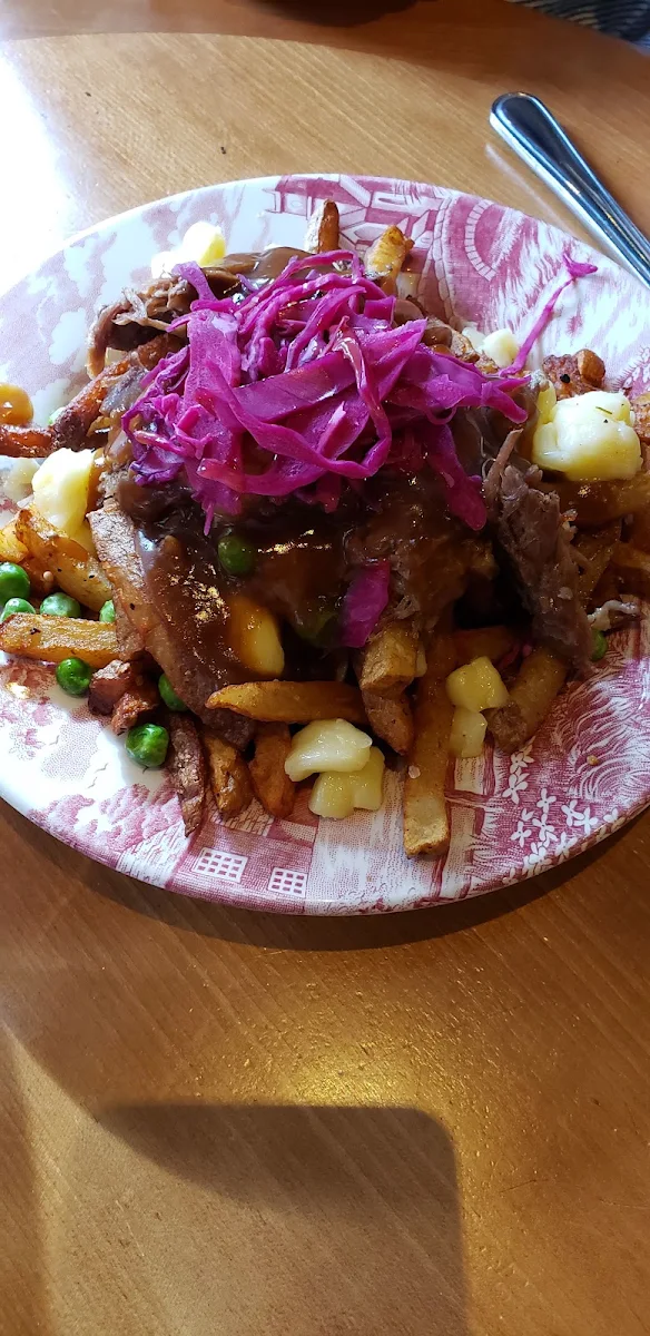 Duck Poutine, Vallier Bistro