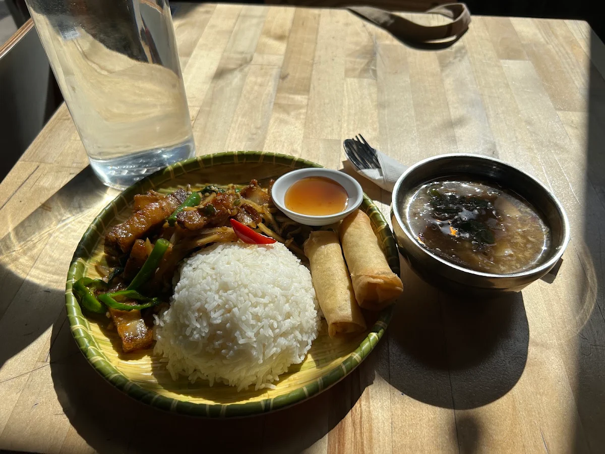 Hoi Lai Pad Nam Prik Pao
