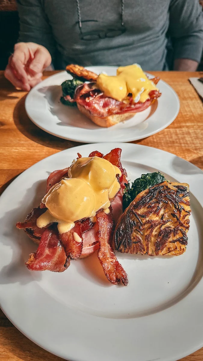 Eggs Benedict
