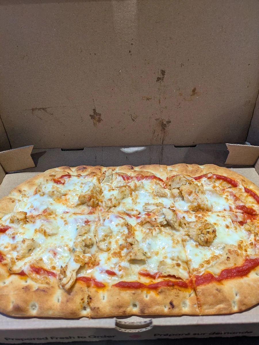 Chicken Parmesan Flatbread Pizza