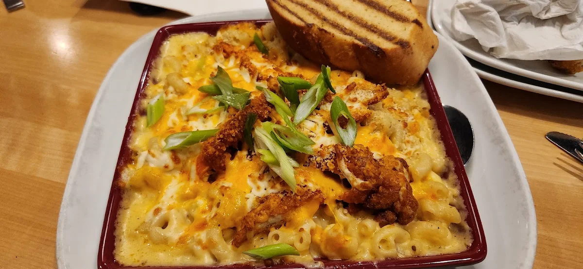 Buffalo Chicken Mac and Cheese